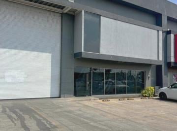 Bodega comercial , San Pedro Tlaquepaque · Renta Bodega Av Comercial 8 de Julio