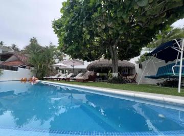 1 · Casa a Orilla del Lago de Tequesquitengo | Alberca Privada, Boya Para Lancha y Exclusiva Casa Club