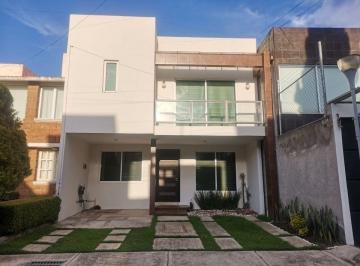 3ed457768f53555788faec59604f079f8cb532acc1b44d4925df248e2e12910c · Casa Amueblada en Renta Metepec México