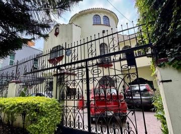 Casa de 4 habitaciones, Benito Juárez · Casa en Venta en Excelente Ubicación