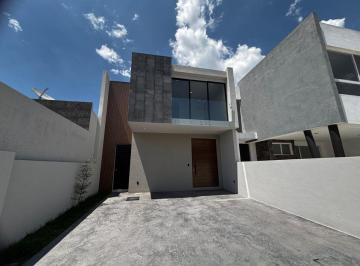Casa de 3 habitaciones, León · Estrena Casa en Residencial Mayorca