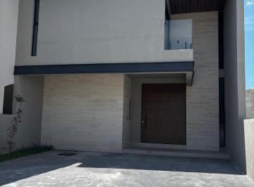 Casa de 3 habitaciones, León · Estrena Casa con Increíbles Acabados en Mayorca Residencial