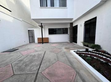 Casa de 3 habitaciones, Cuernavaca · Casa en Renta con Bungalow y Excelente Ubicación