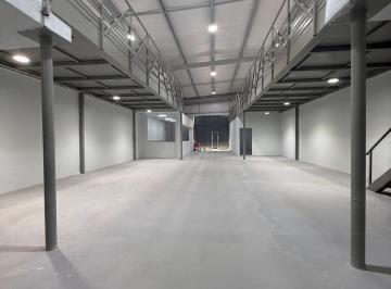 Bodega comercial · 532m² · Renta Bodega de 532 m² en Col. Treviño en El Centro de Monterrey. Remodelada | 2 Oficinas Almacén