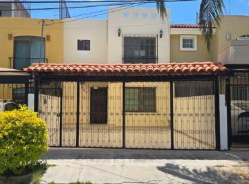 Casa de 3 habitaciones, Zapopan · Casa en Renta, Prados Guadalupe, Zapopan Jalisco