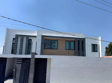 1 · Casa en Venta en Metepec Col Lazaro Cardenas en Privada