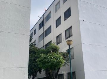 Departamento · 55m² · 2 Recámaras · 1 Estacionamiento · Depto en Renta en Av del Iman de 2 Recamaras