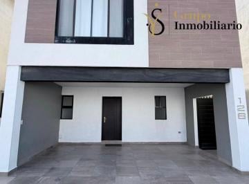 Casa de 3 habitaciones, Saltillo · Casa en Renta Fracc. Triana Al Poniente de Saltillo