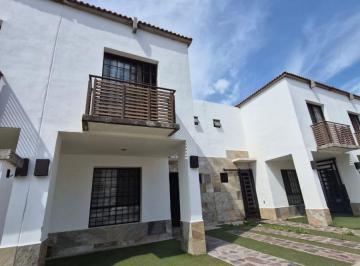 Casa de 3 habitaciones, León · Casa en Venta en Zona Sur en León Gto