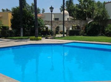 Casa de 4 habitaciones, Zapopan · Residencia de Lujo Remodela, Rinconada Las Fuentes