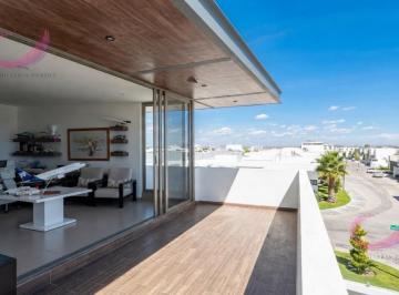 Casa en condominio · 280m² · 3 Recámaras · 2 Estacionamientos · Casa en Condominio - Fraccionamiento Residencial Punta del Cielo