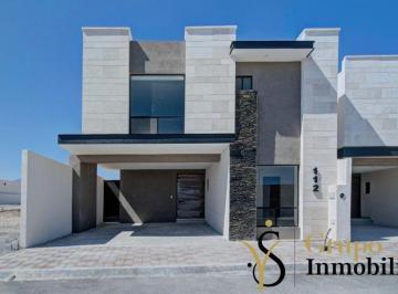 Casa de 4 habitaciones, Arteaga · Casa en Renta | Privanzas Acacia