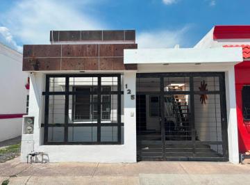 Casa · 124m² · 3 Recámaras · 1 Estacionamiento · Casa en Venta - (4)