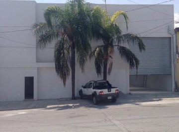 Bodega comercial · 450m² · 4 Estacionamientos · Bodega en Renta en Monterrey Av Lincoln