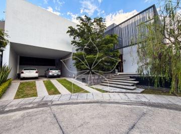 Casa de 4 habitaciones, Zapopan · Residencia en Venta en Mitica, Zona Real, Zapopan, Jal.