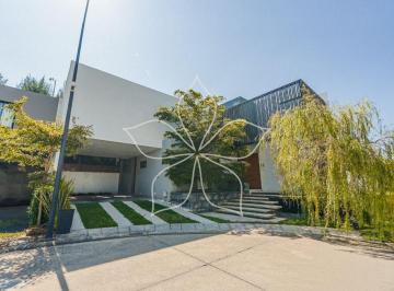 Casa de 4 habitaciones, Zapopan · Residencia en Venta en Mitica, Zona Real, Zapopan, Jal.