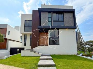 Casa de 4 habitaciones, Zapopan · Residencia en Venta, Puerta Las Lomas, Zapopan, Jal.