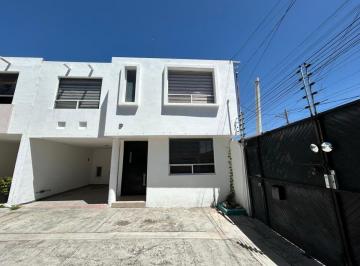 Casa de 3 habitaciones, Puebla · 16 de Septiembre y Periferico Granjas Puebla