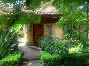 Casa en condominio de 3 habitaciones, Cuernavaca · Casa de 348 m² con 3 Recámaras en Venta en Rinconada Vista Hermosa