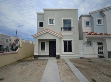 Casa · 105m² · 3 Recámaras · 2 Estacionamientos · Casa en Fraccionamiento Stanza
