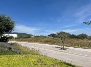 8e900a88cd773cd06b72ec840b7f784b3f68cf44f9847a05754660a13e7f3dd0 · Terreno en Alcala La Espiga Querétaro