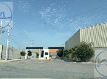 Bodega comercial · 1100m² · 8 Estacionamientos · Bodega Industrial en Renta Parque Industrial Cid II