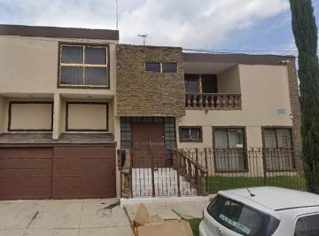 Casa de 4 habitaciones, Guadalajara · Casa en Venta