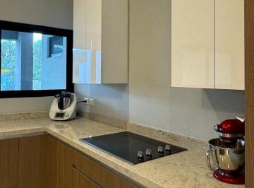 bd9aee133db09d672f3f51dd2980033ed09ed9656a31f59876b4a2ba9de79647 · Casa Venta Mitica