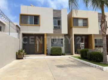 Casa · 139m² · 3 Recámaras · 1 Estacionamiento · Casa en Venta en Siena Residencial, Ensenada B. C.