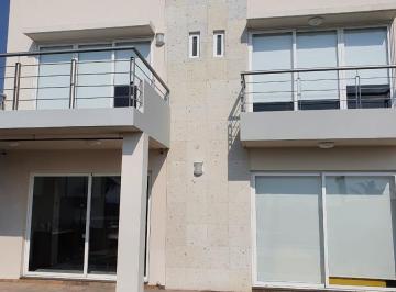 Casa · 180m² · 2 Recámaras · 2 Estacionamientos · Casa en Fraccionamiento Cascadas de Cocoyoc