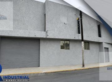 Bodega comercial · 400m² · 4 Estacionamientos · Bodega en Renta en Monterrey