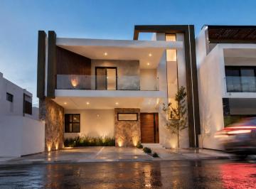 Casa de 5 habitaciones, Querétaro · Casa en Venta en Lomas de Juriquilla, 5 Recámaras, 5 Baños Completos, Roof Garde