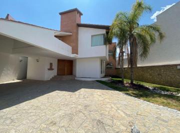 Casa de 4 habitaciones, Saltillo · Casa en Renta Fracc San José Residencial