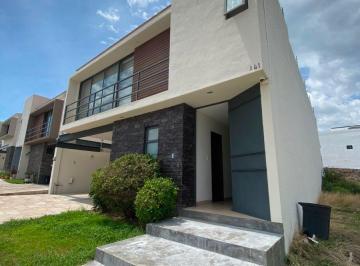 Casa en condominio de 3 habitaciones, León · Casa en Venta en Lomas del Molino II
