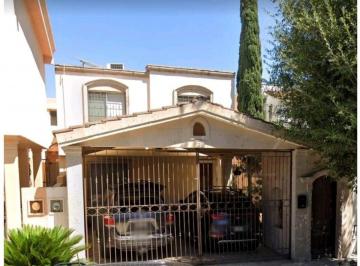 Casa de 3 habitaciones, Monterrey · Venta de Casa en Bosques de Las Cumbres, Monterrey, Nuevo Leon