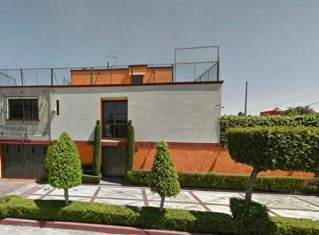 Casa de 4 habitaciones, Venustiano Carranza · Casa de 336 m² con 4 Recámaras en Venta en Jardín Balbuena