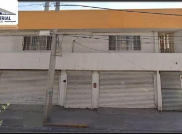 Local comercial · 300m² · 2 Estacionamientos · Local / Oficina en Renta en Monterrey