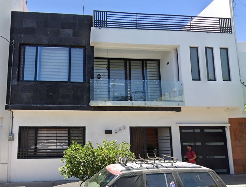 House for Sale, 290 m&sup2;