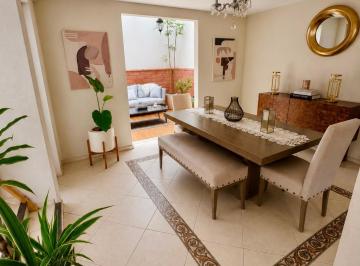 Casa · 160m² · 4 Recámaras · 2 Estacionamientos · Hermosa Casita de Revista