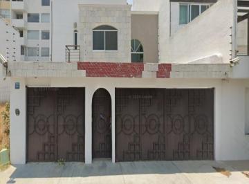 Casa de 4 habitaciones, Querétaro · Venta de Casa en Colinas del Simatorio, Santiago de Queretaro