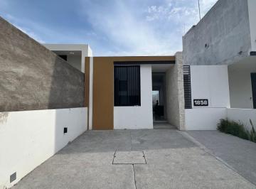 Casa de 2 habitaciones, Colima · Venta de Casa Vita en Residencial Punto Rioja en Colima Col. Una Planta con Excelentes Acabados
