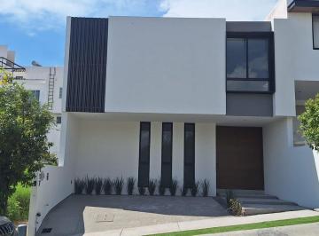 Casa de 4 habitaciones, León · Estrena Hermosa Casa de 4 Recámaras en Lomas Punta del Este
