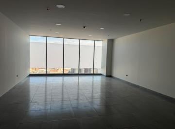 Oficina · 71m² · 2 Estacionamientos · Oficinas en Venta en Torre Albertina, Zona La Paz