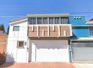 Casa de 4 habitaciones, Puebla · Casa en Venta en Ciudad Satelite, Puebla de Zaragoza 72320.