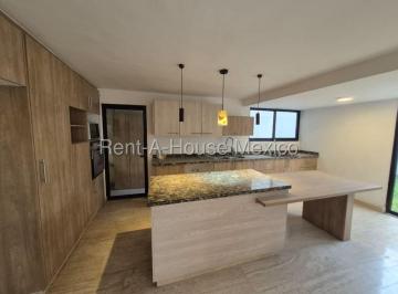 Casa de 4 habitaciones, Querétaro · Casa Remodelada en Venta en Carretas, Querétaro