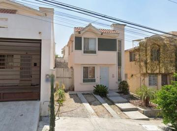 Casa de 3 habitaciones, Santa Catarina · Hermosa Casa en Venta en Nuevo Leon Monterrey Mex