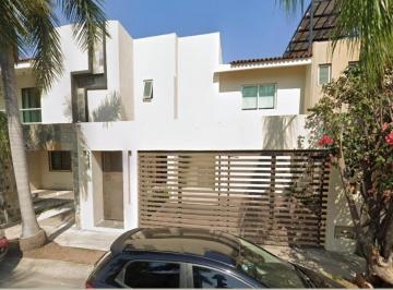 Casa de 3 habitaciones, Puerto Vallarta · ¡Liquidacion! Casa Puerto Vallarta Jalisco: Oportunidad de Inversión y Alta Plusvalía