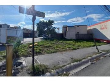 Terreno comercial , Pesquería · Terreno en Venta en Paseo de Las Flores, Ciudad Apodaca