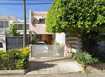 Casa de 3 habitaciones, Zapopan · Venta de Casa en Zapopan Col Arboledas Jalisco