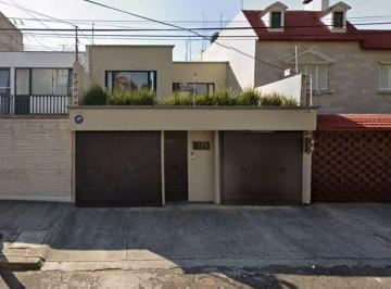 Casa de 4 habitaciones, Coyoacán · Venta de Casa en Coyoacan Col Country Club